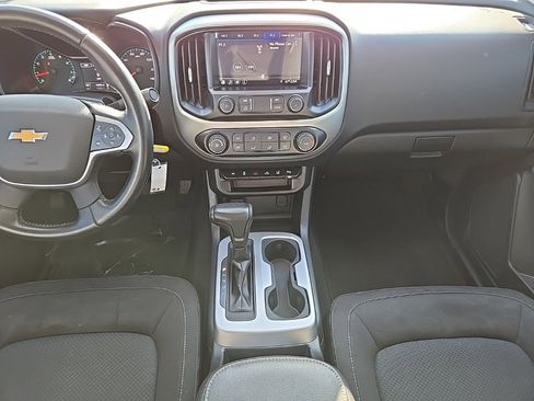 Used 2021 Chevrolet Colorado LT w/ Safety Package image 16