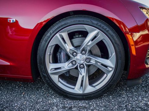 Used 2021 Chevrolet Camaro SS image 57