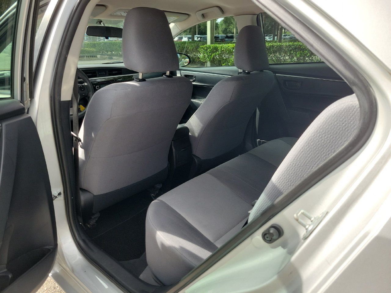 Used 2015 Toyota Corolla L FWD image 8