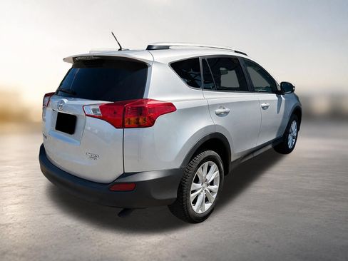 Used 2015 Toyota RAV4 Limited w/ Technology Package AWD/4WD image 7