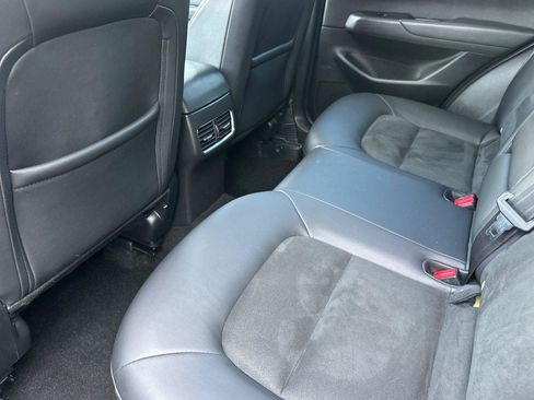 Used 2019 MAZDA CX-5 Touring image 12