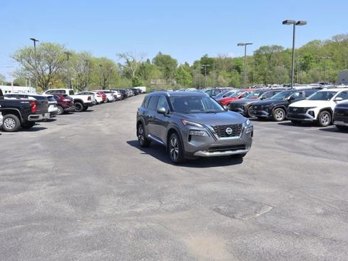 Used 2021 Nissan Rogue Platinum AWD/4WD image 9