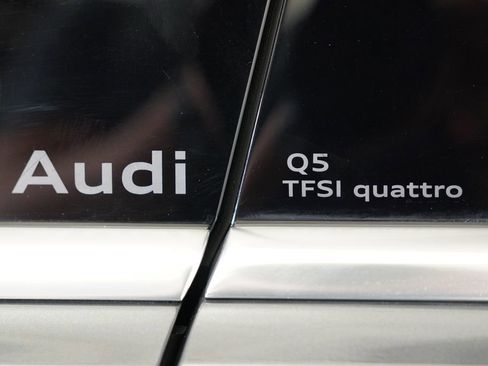 Used 2025 Audi Q5 Premium Plus w/ Premium Plus image 28