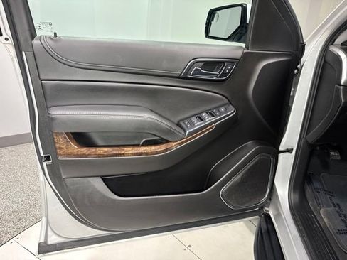 Used 2019 Chevrolet Suburban LS w/ Skid Plate Package AWD/4WD image 10