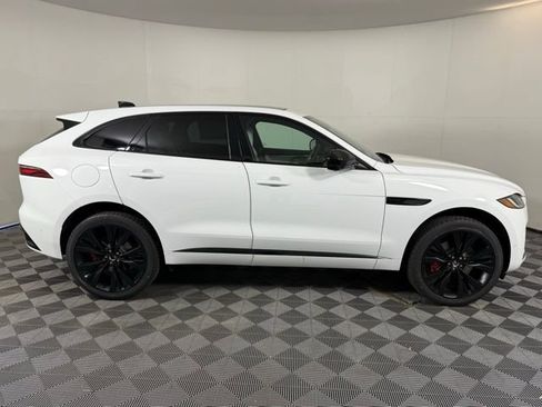 Certified 2026 Jaguar F-PACE R-Dynamic S AWD/4WD image 7