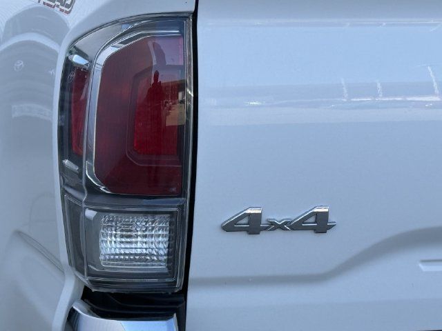 Used 2023 Toyota Tacoma TRD Off-Road RWD image 5