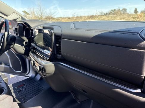 Certified 2022 Chevrolet Silverado 1500 RST image 36