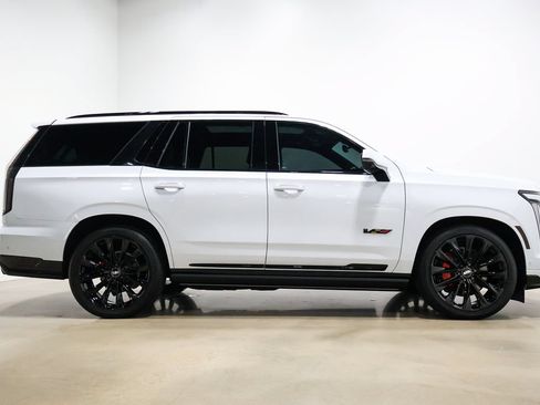Used 2026 Cadillac Escalade V AWD/4WD image 70