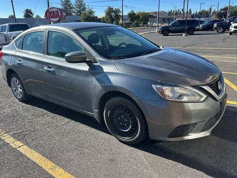 Used 2019 Nissan Sentra S FWD image 2