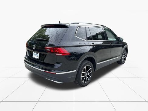 Used 2021 Volkswagen Tiguan SE FWD image 8