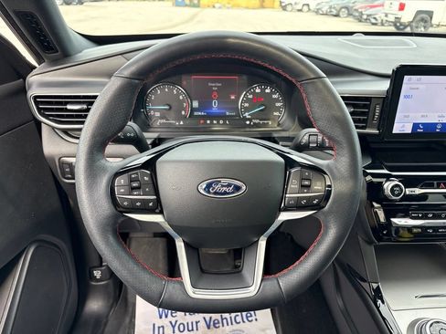Used 2023 Ford Explorer ST-Line w/ Class IV Trailer Tow Package AWD/4WD image 35
