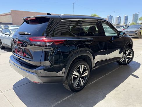Used 2025 Nissan Rogue SL w/ SL Premium Package AWD/4WD image 4