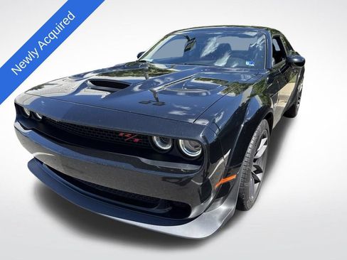 Used 2020 Dodge Challenger R/T Scat Pack RWD image 1