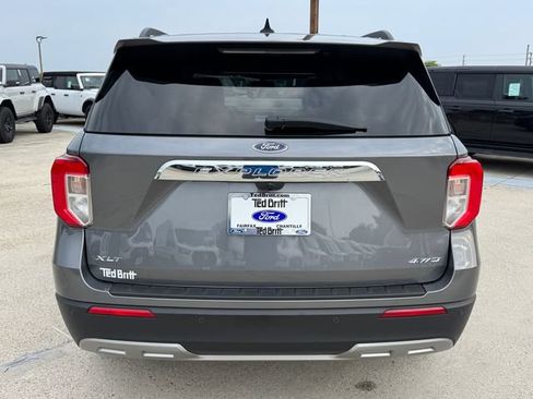 Used 2022 Ford Explorer XLT w/ Equipment Group 202A AWD/4WD image 6