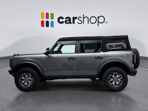 Used 2024 Ford Bronco Badlands image 2