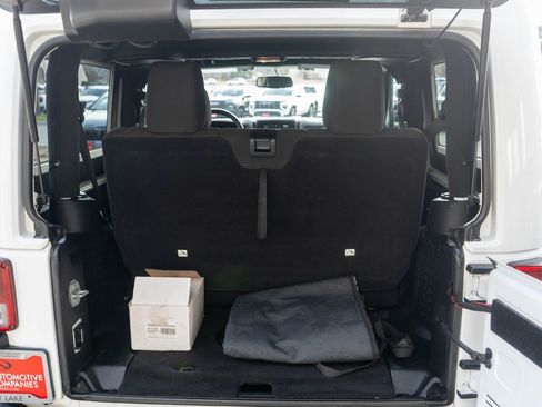 Used 2017 Jeep Wrangler Sport w/ Quick Order Package 24S image 28