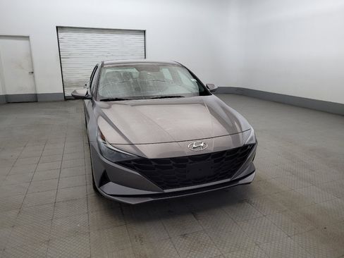 Used 2023 Hyundai Elantra SEL w/ Preferred Accessory Package image 14