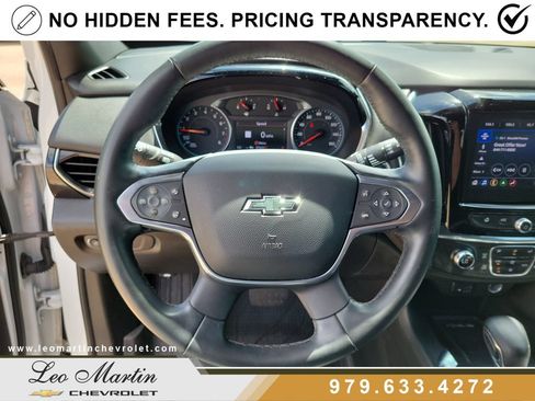 Used 2023 Chevrolet Traverse RS w/ LPO, Floor Liner Package FWD image 23