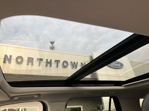 Used 2025 Ford Expedition Max Active image 22