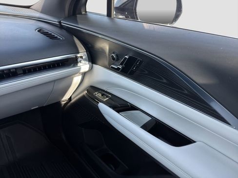 Used 2024 Cadillac Lyriq Sport image 25