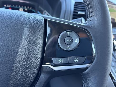 Used 2023 Honda Odyssey Touring image 35