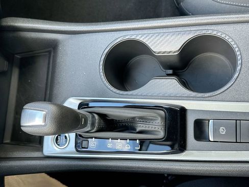 Used 2025 Nissan Altima 2.5 SV image 30