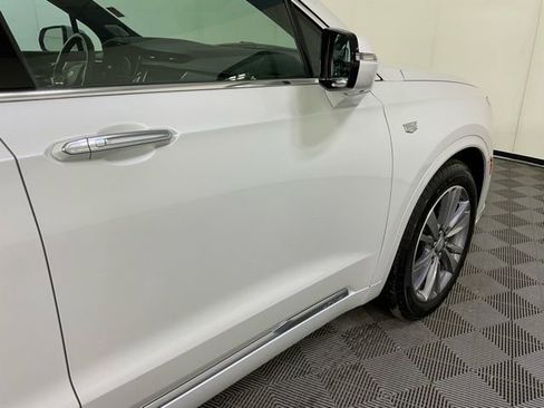 Certified 2025 Cadillac XT6 Premium Luxury w/ Technology Package image 7