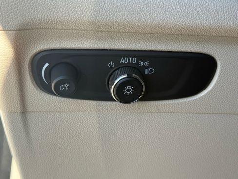 Used 2022 Buick Envision Preferred image 20