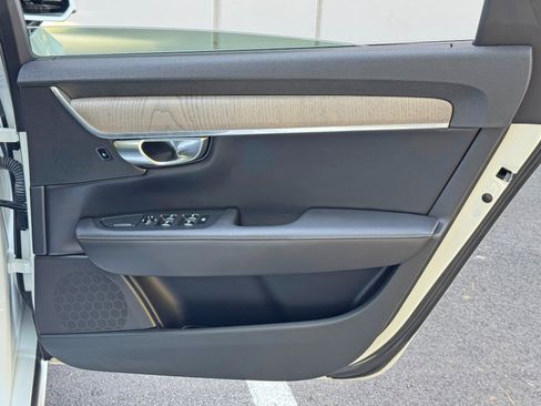 Used 2023 Volvo S90 B6 Plus w/ Protection Package Premier image 47
