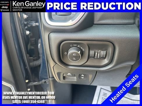 Used 2019 RAM 1500 Laramie AWD/4WD image 12