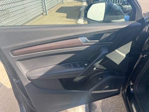 Used 2023 Audi Q5 2.0T Premium Plus w/ Premium Plus Package image 57