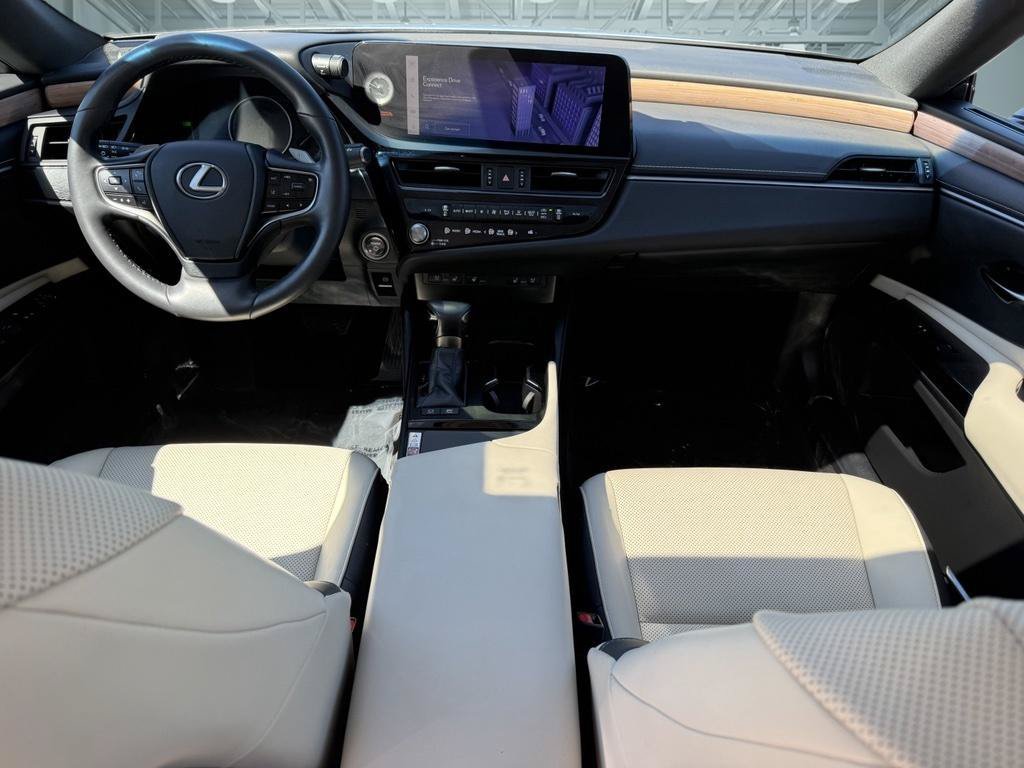 Used 2024 Lexus ES 300h w/ Premium Package FWD image 14