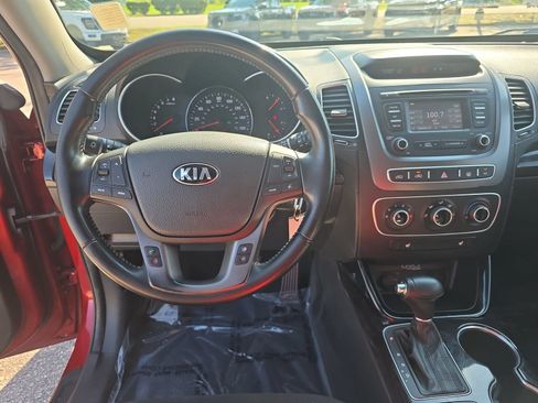 Used 2015 Kia Sorento LX FWD image 15