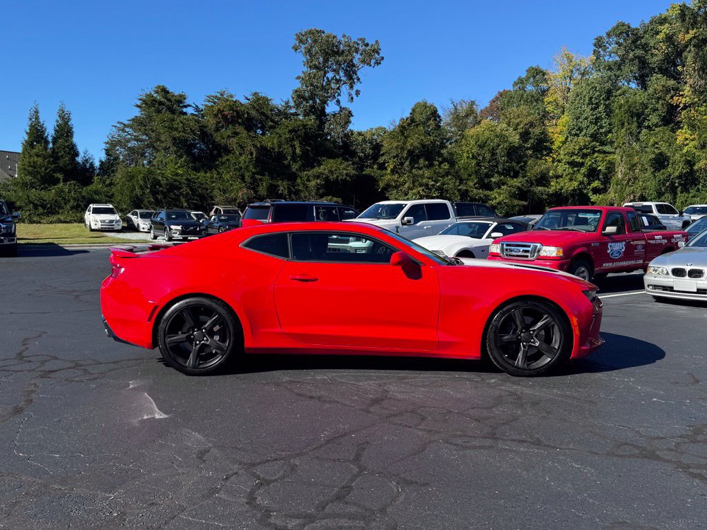 Used 2016 Chevrolet Camaro SS RWD image 4