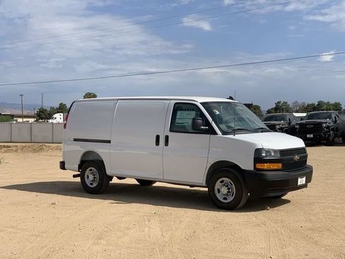 New 2025 Chevrolet Express 2500 w/ Driver Convenience Package RWD image 3