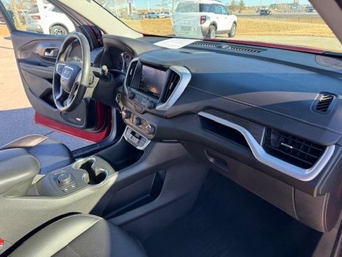 Used 2022 GMC Terrain SLT w/ Infotainment Package II image 33