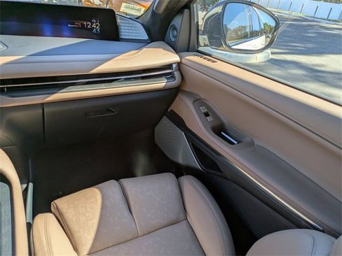 New 2025 Lincoln Navigator Black Label image 17