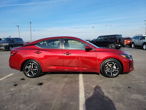 Used 2024 Nissan Sentra SV image 3
