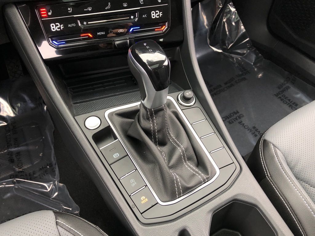 Used 2026 Volkswagen Jetta SEL FWD image 25
