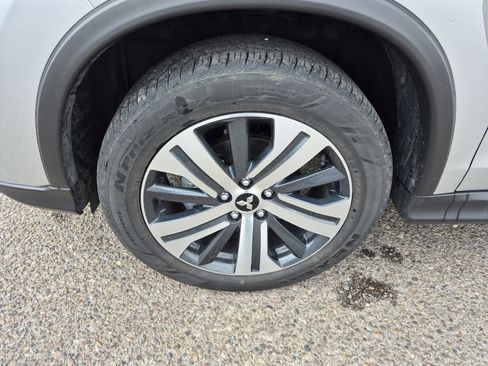 Used 2025 Mitsubishi Outlander Sport ES image 25