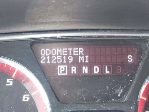 Used 2014 GMC Acadia SLE FWD image 10