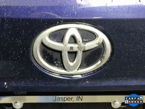 Used 2023 Toyota Highlander XLE image 7