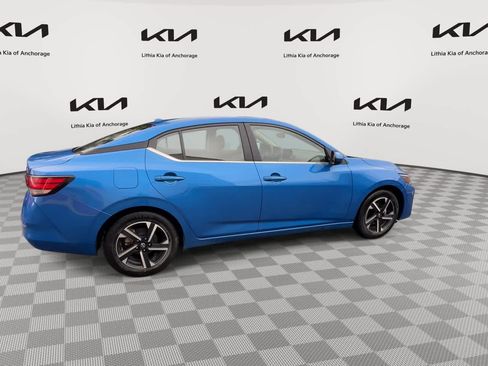 Used 2024 Nissan Sentra SV FWD image 9