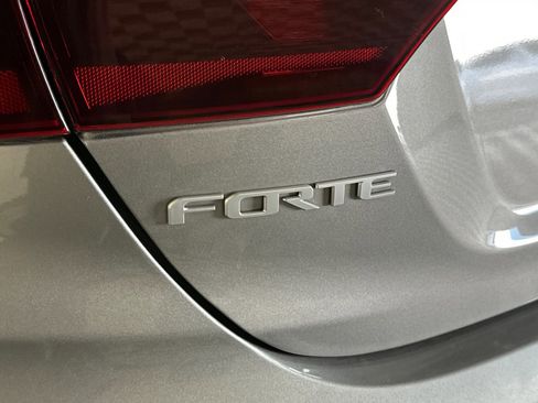 Used 2023 Kia Forte LXS w/ LXS Technology Package FWD image 44