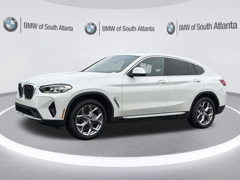 Certified 2025 BMW X4 xDrive30i w/ Premium Package AWD/4WD image 24