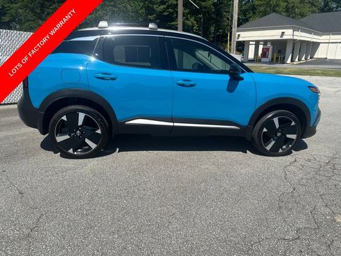 Used 2025 Nissan Kicks SR FWD image 8