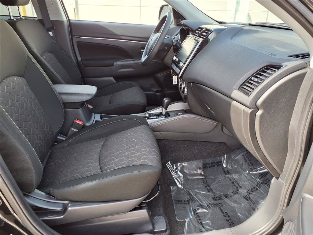 Used 2026 Mitsubishi Outlander Sport ES AWD/4WD image 9