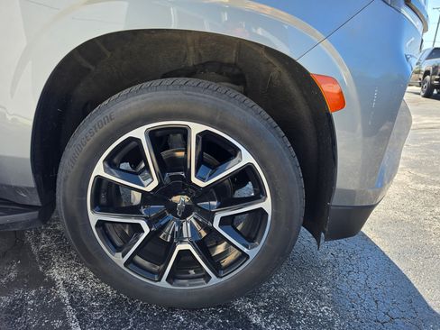 Used 2023 Chevrolet Tahoe RST AWD/4WD image 16
