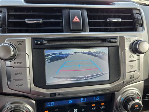 Used 2016 Toyota 4Runner Limited AWD/4WD image 28