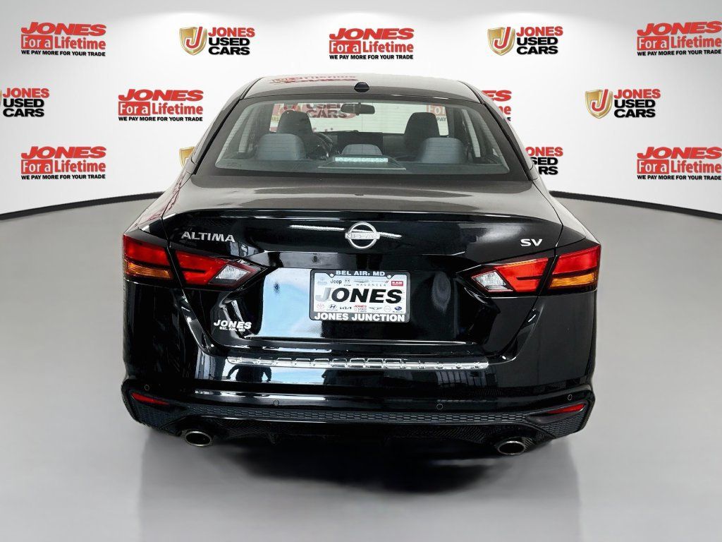 Certified 2023 Nissan Altima 2.5 SV w/ SV Premium Package FWD image 16